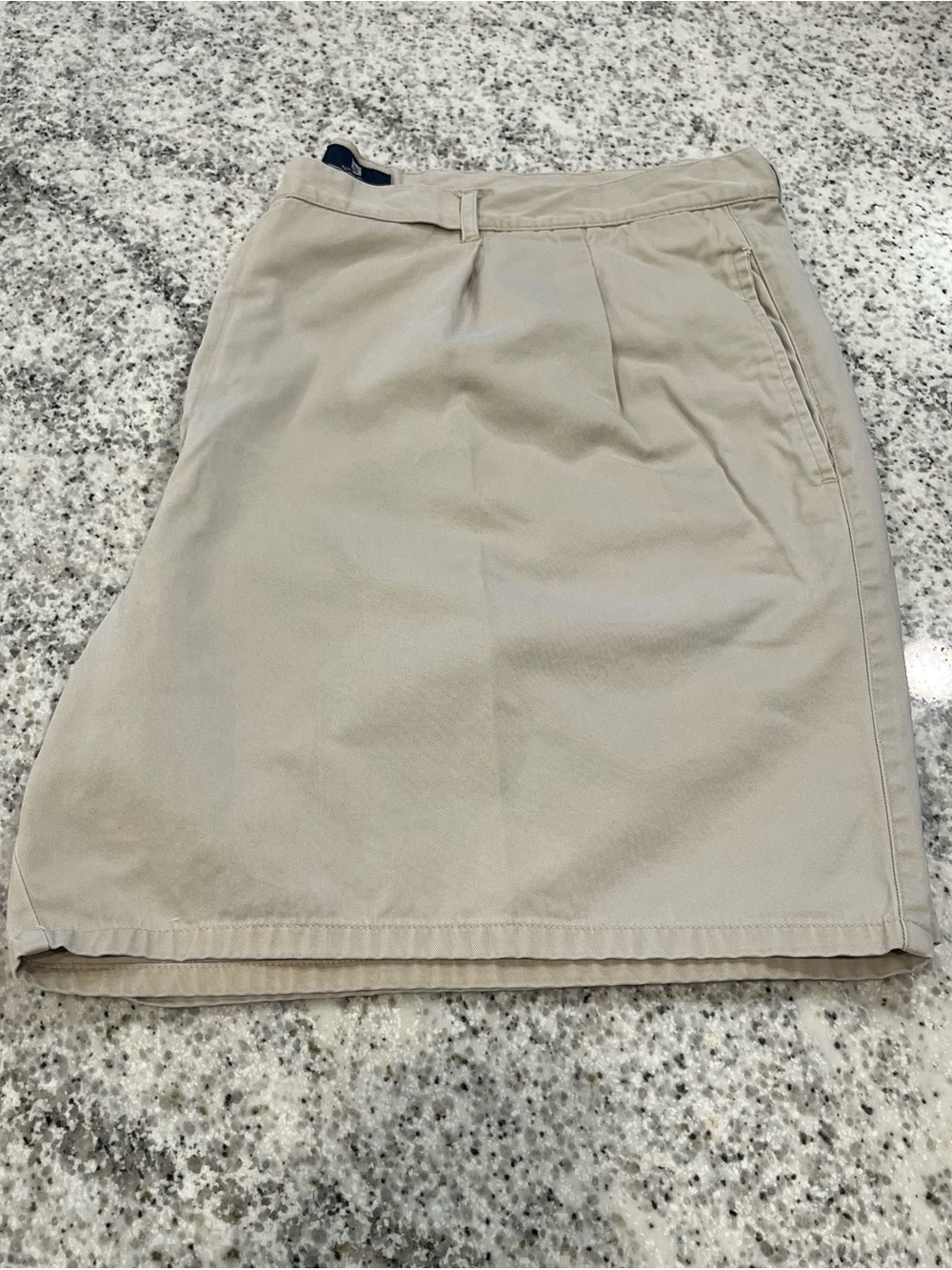 Vintage Givenchy Shorts Men’s 42” Beige Chino Activewear Pleated Cotton Pockets